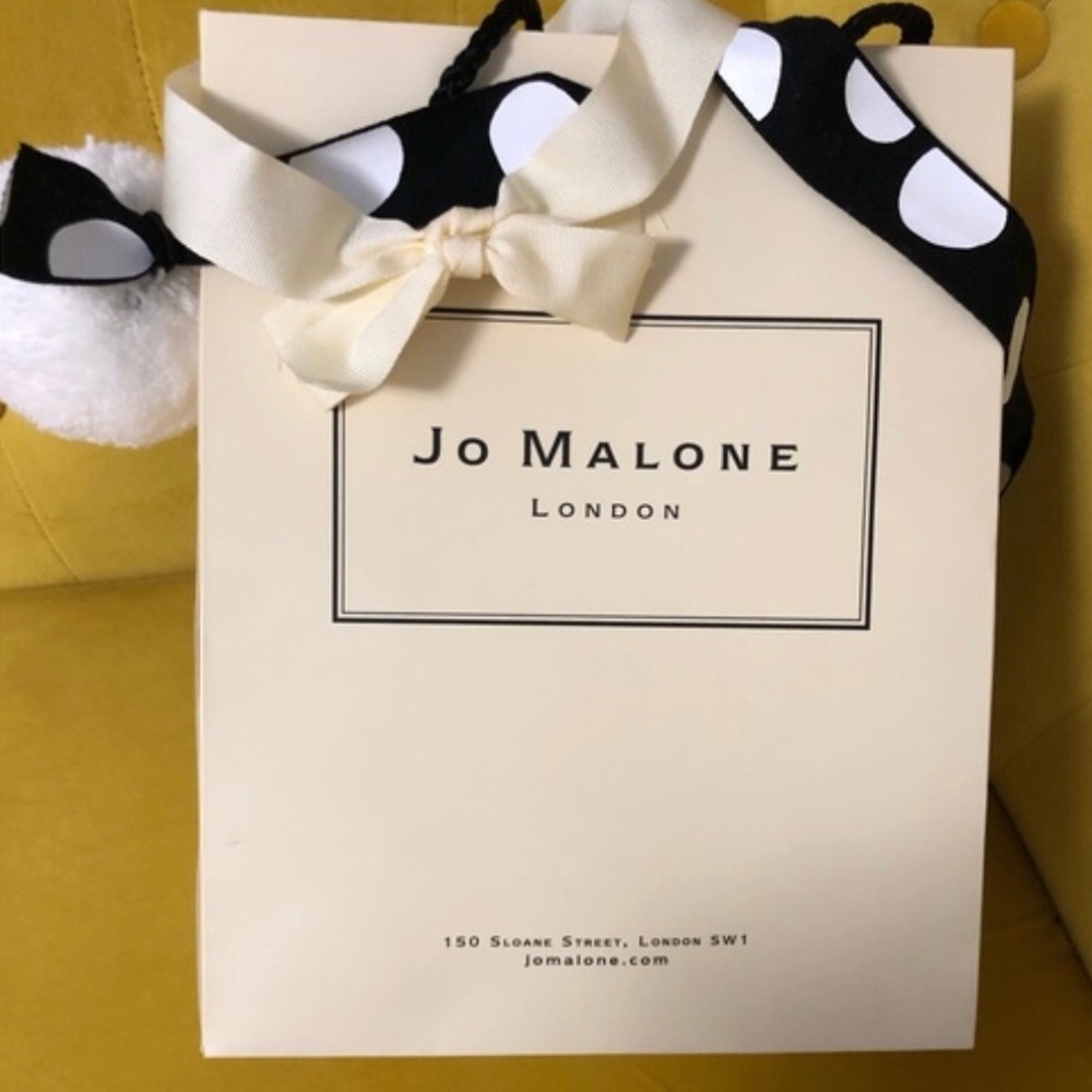 Jo Malone Holiday Gift Bag With Pom Pom & Ribbon